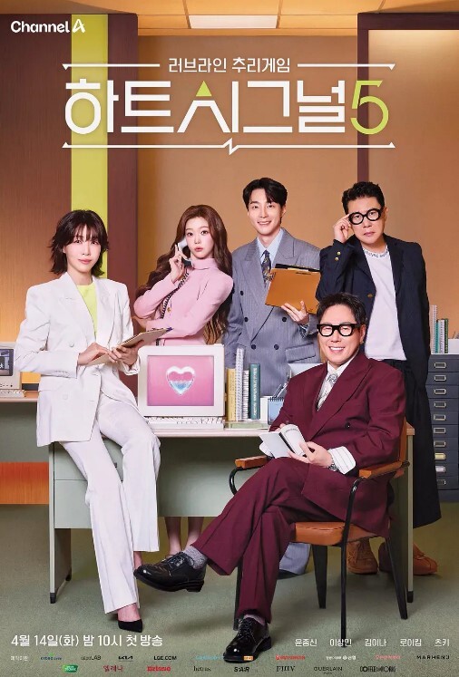 在客厅被哥哥拉进房间中出 S2：E8的! - 看看屋