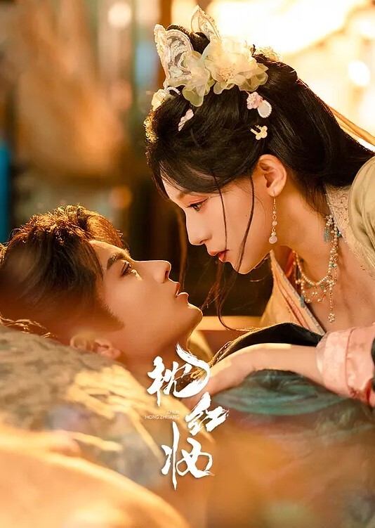 模特潜规则漂亮模特美女_在样板间试衣服被设计师潜规则_在沙发上激情啪啪_表情好销魂_骚叫不停 - 看看屋